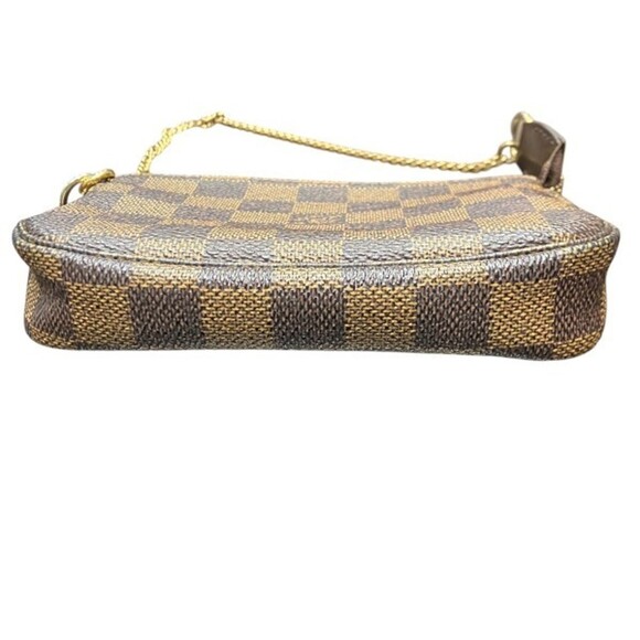 LOUIS VUITTON Brown Damier Pochette Shoulder Bag - Picture 3 of 9